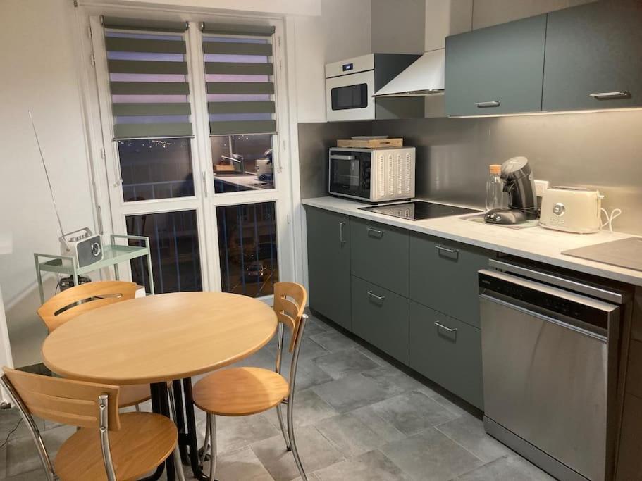 Apartamento Secteur Hopital Universites Et Centre Sportif
