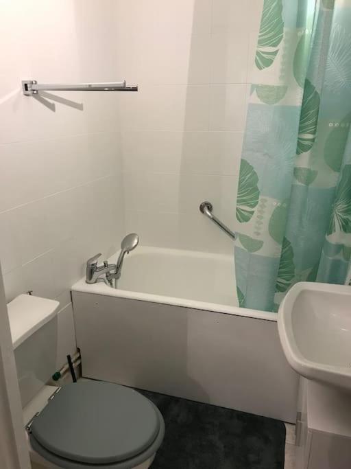 Apartment Secteur Hopital Universites Et Centre Sportif